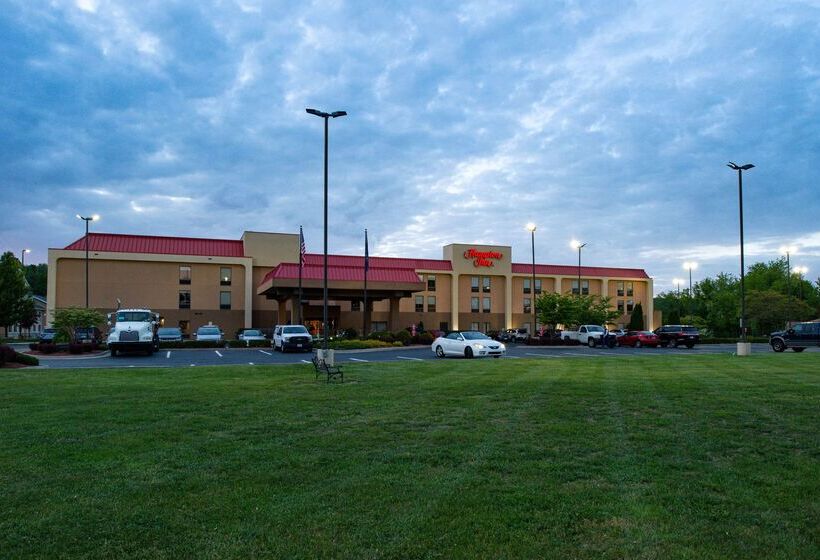 فندق Hampton Inn Wytheville