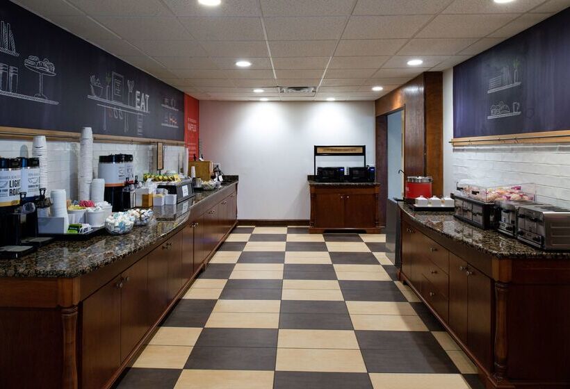 فندق Hampton Inn Wytheville