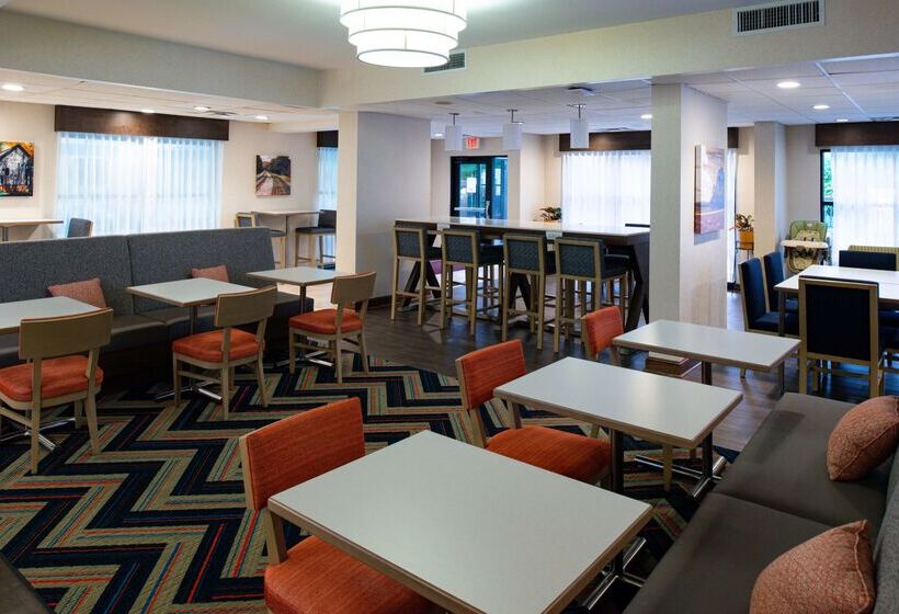 فندق Hampton Inn Wytheville