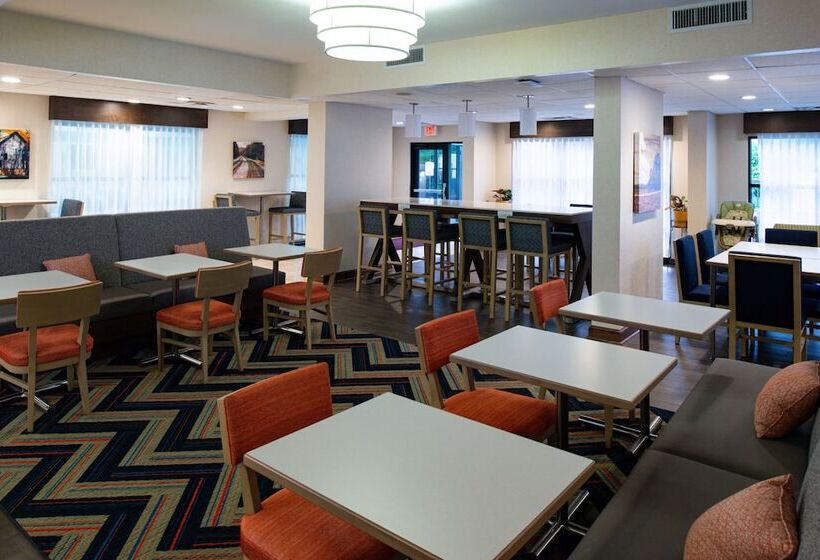 فندق Hampton Inn Wytheville