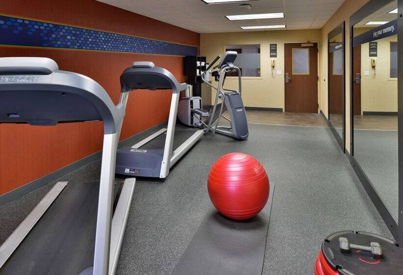 فندق Hampton Inn Wytheville