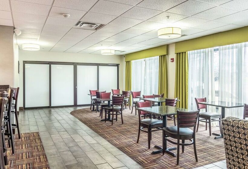 فندق Hampton Inn Youngstown North