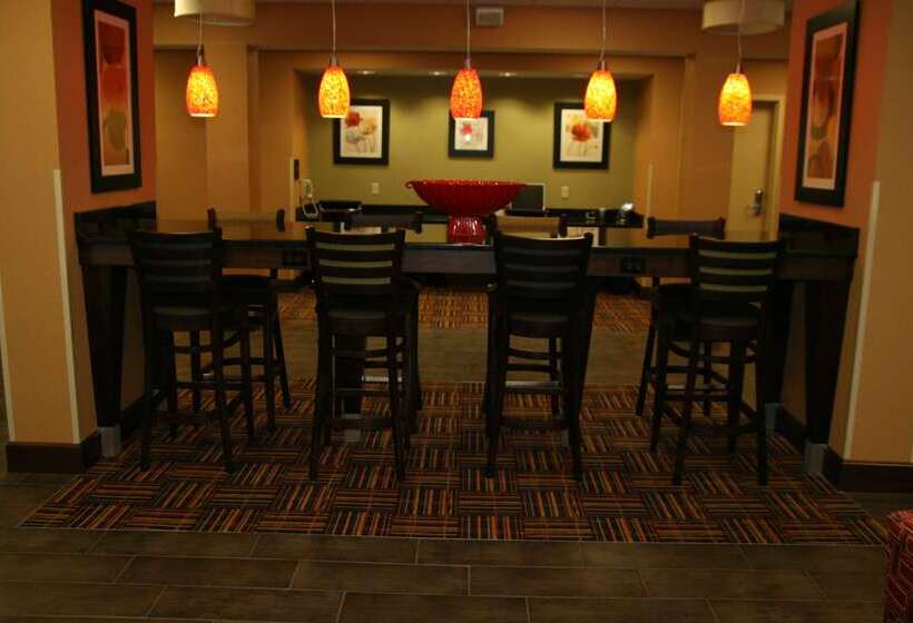 فندق Hampton Inn Youngstown North