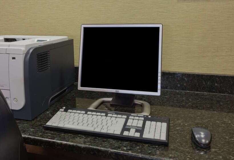 فندق Hampton Inn Youngstown North