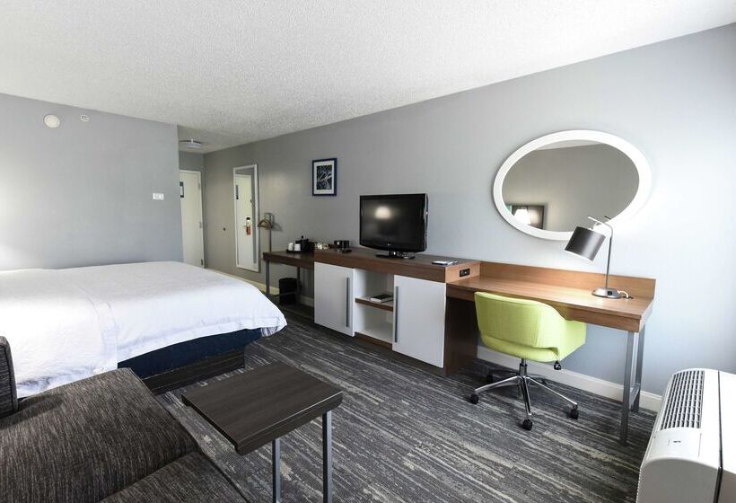 فندق Hampton Inn Youngstown North