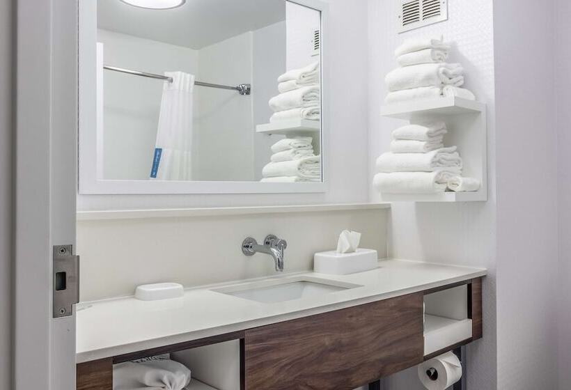 فندق Hampton Inn Youngstown North