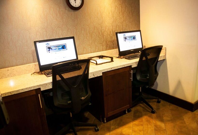 호텔 Hampton Inn Terre Haute