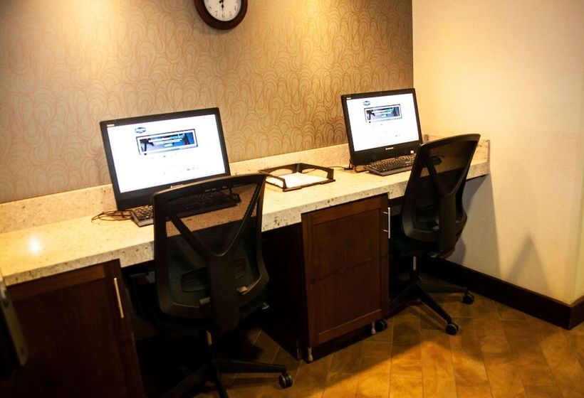 호텔 Hampton Inn Terre Haute