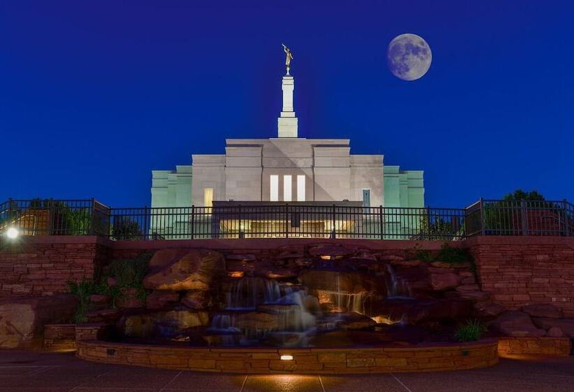 בית מלון כפרי Heritage Inn