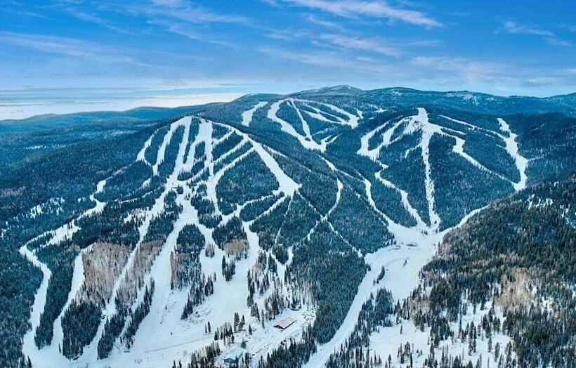 בית מלון כפרי Heritage Inn