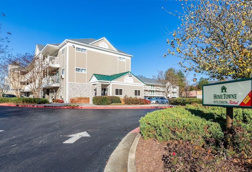 فندق Hometowne Studios By Red Roof Atlanta   Chamblee