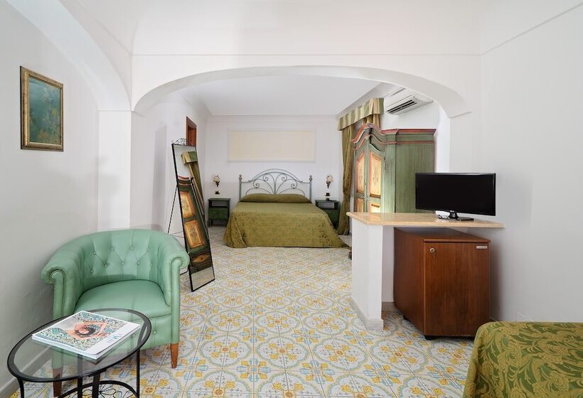 فندق Il Girasole