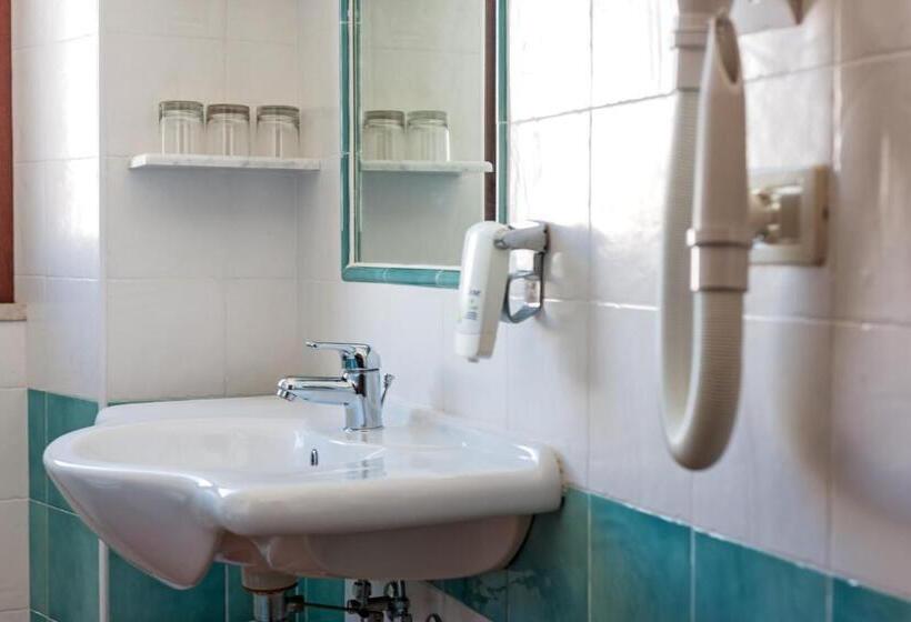 בית מלון כפרי Il Querceto