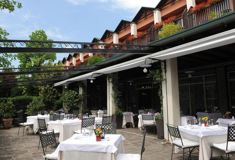 فندق Iseo Lago