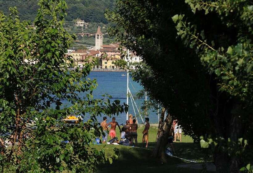 בית מלון כפרי Iseo Lago