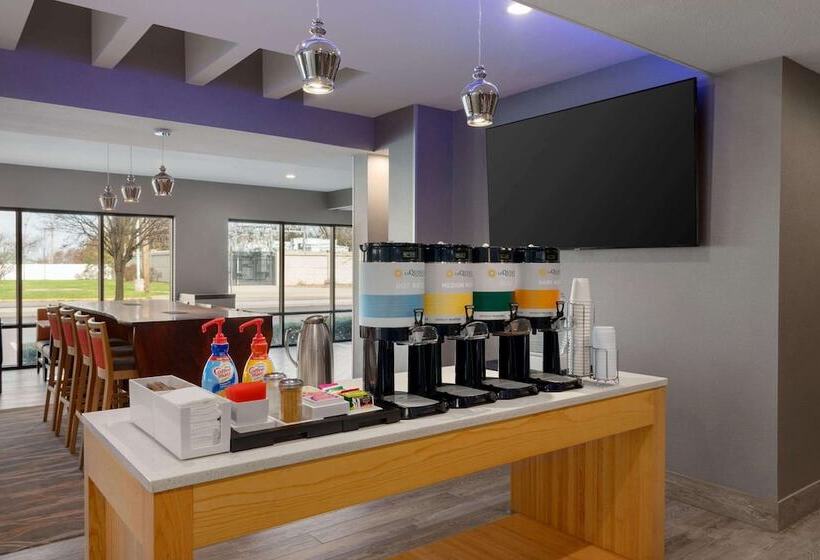 فندق La Quinta Inn & Suites By Wyndham St Louis Route 66