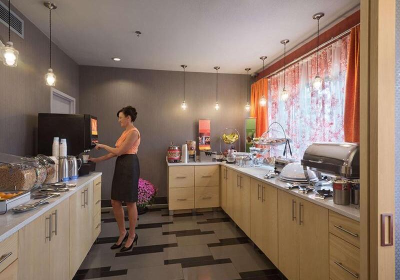 فندق La Quinta Inn & Suites By Wyndham St Louis Route 66