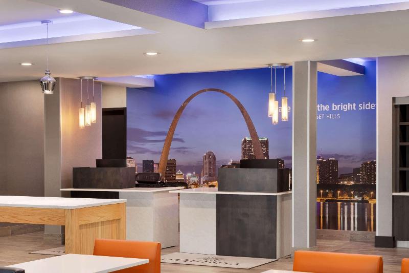 בית מלון כפרי La Quinta Inn & Suites By Wyndham St Louis Route 66