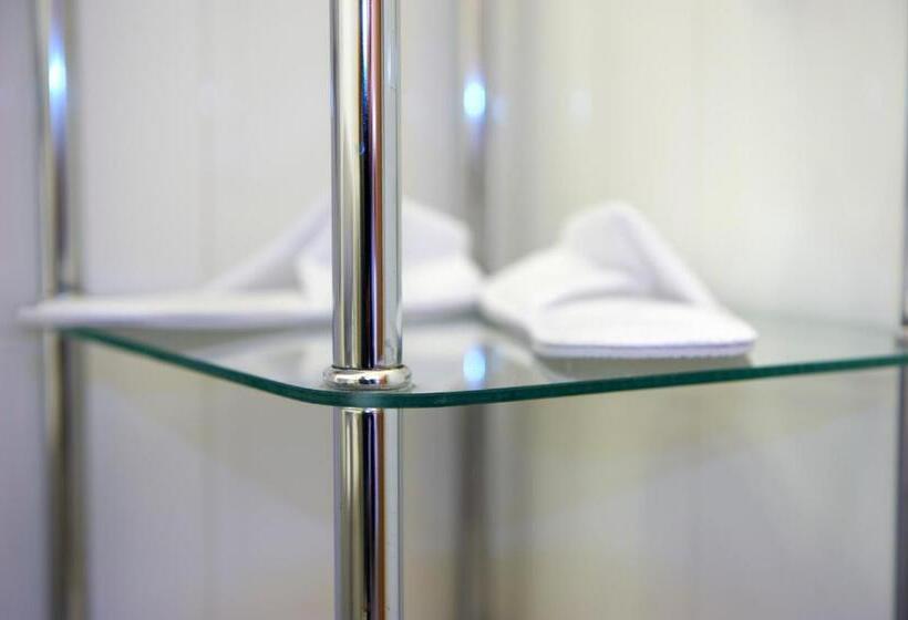 בית מלון כפרי Ladurner