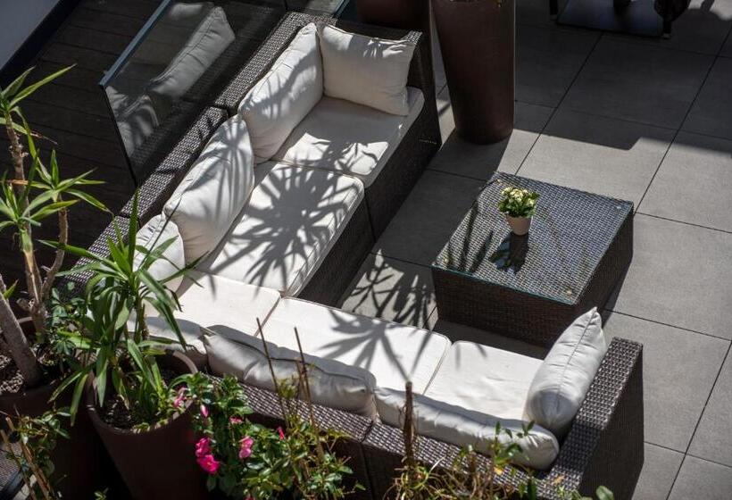 בית מלון כפרי Ladurner