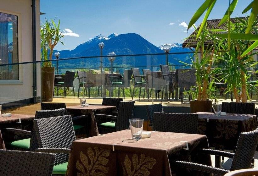 בית מלון כפרי Ladurner