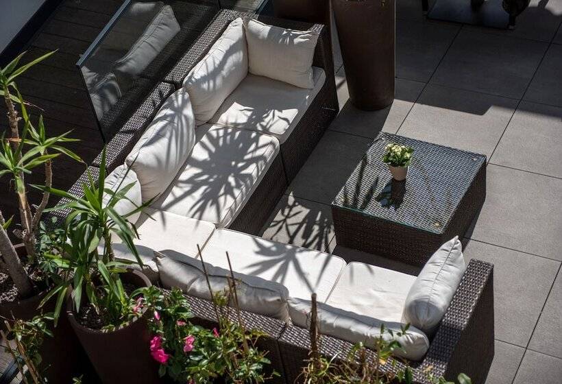 בית מלון כפרי Ladurner