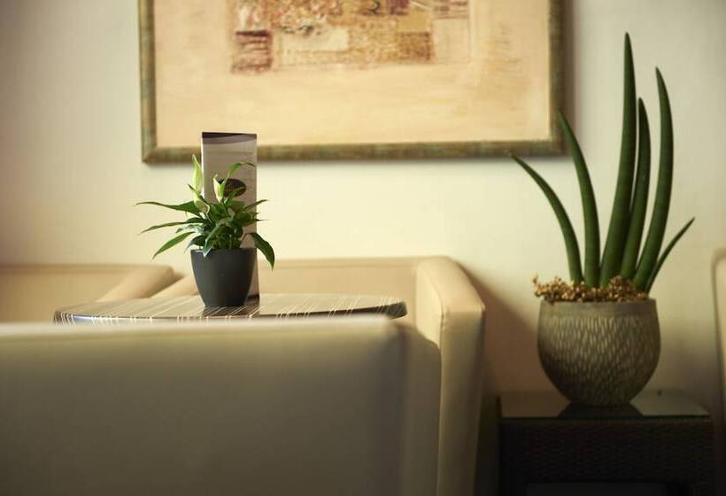 בית מלון כפרי Ladurner