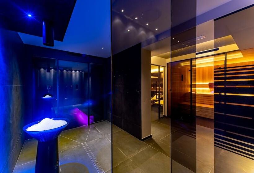 בית מלון כפרי Ladurner