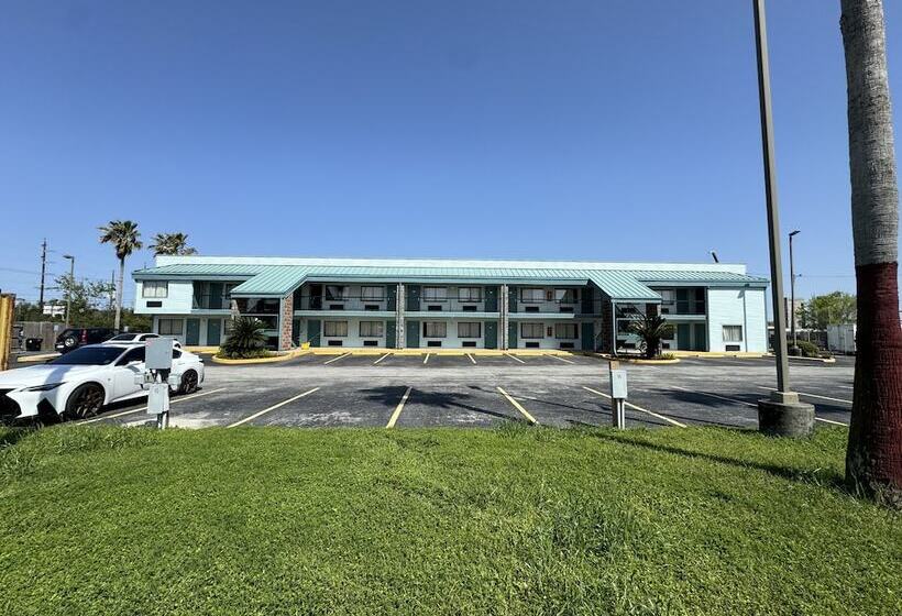 ホテル Nola Inn & Suites