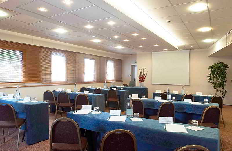 Отель Oceania Quimper