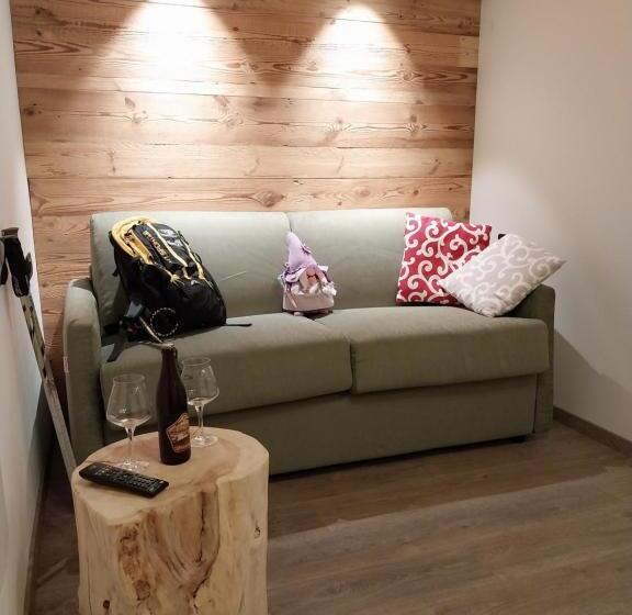 בית מלון כפרי Ortles Dolomiti Walking & Spa