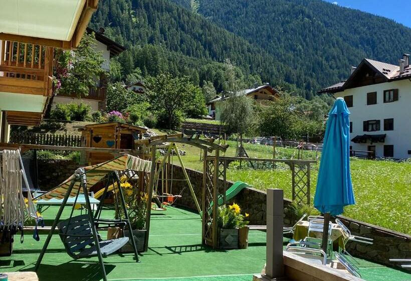 Отель Ortles Dolomiti Walking & Spa