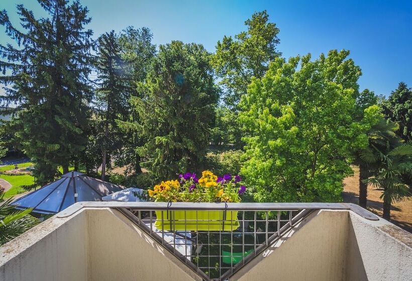 Park Hotel Ai Pini & Restaurant Ai Pini