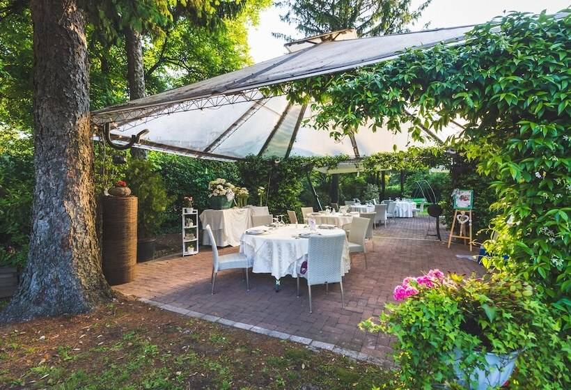 Park Hotel Ai Pini & Restaurant Ai Pini