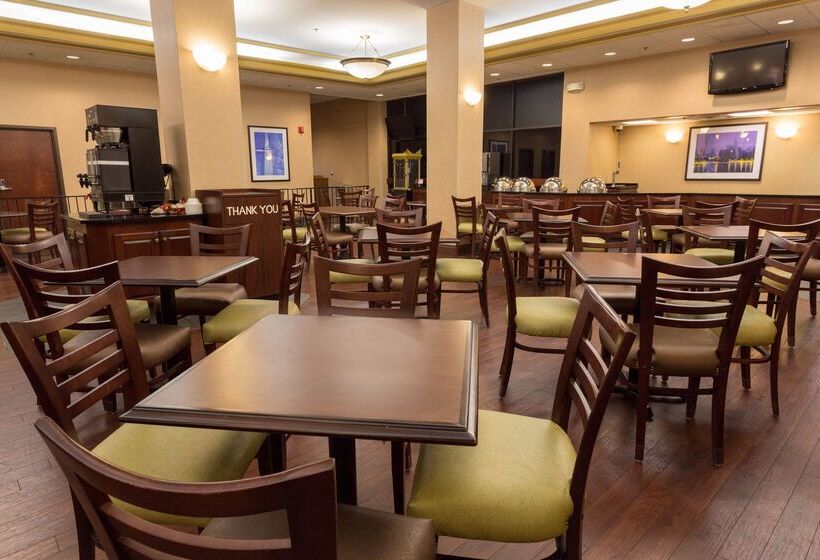 هتل Pear Tree Inn St. Louis Near Union Station