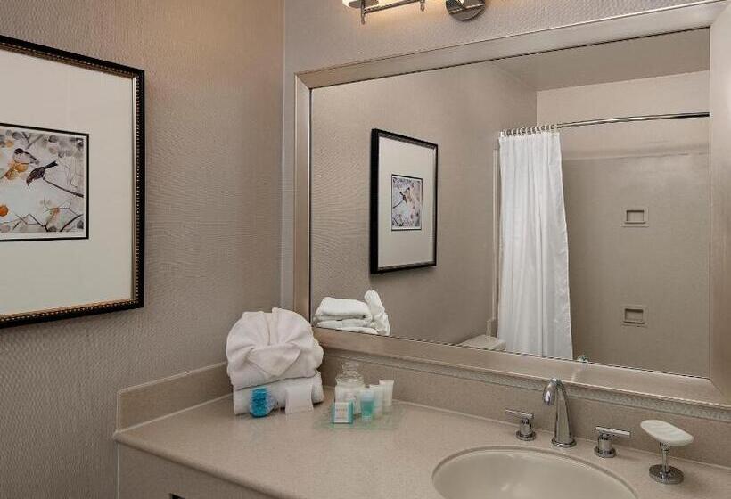 호텔 Pelican Inn & Suites