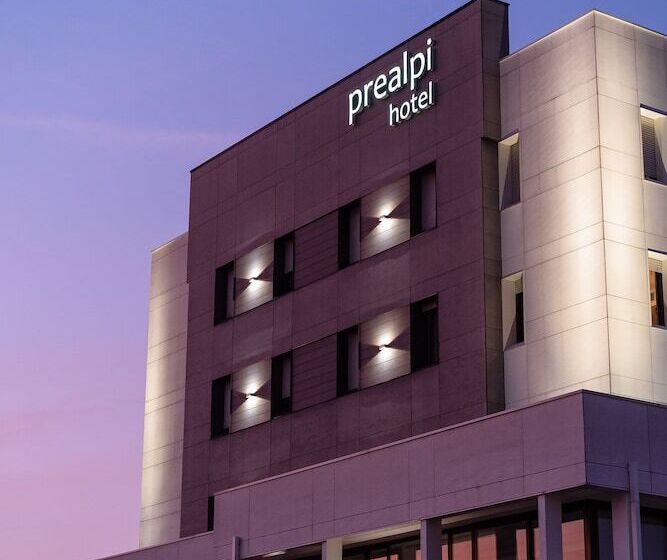 ホテル Prealpi