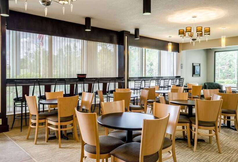 هتل Quality Inn Moss Point   Pascagoula