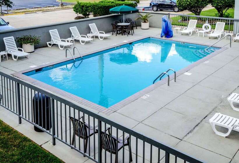 فندق Quality Inn Moss Point   Pascagoula