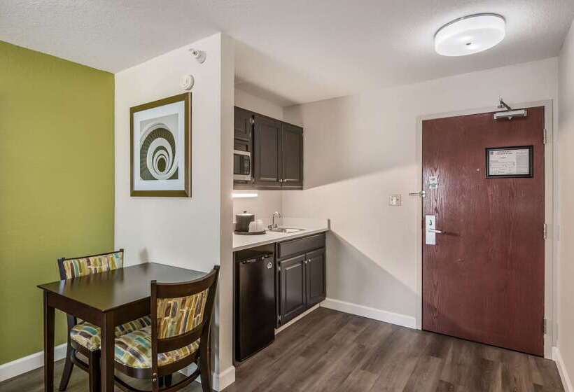 فندق Quality Inn & Suites Quincy  Downtown