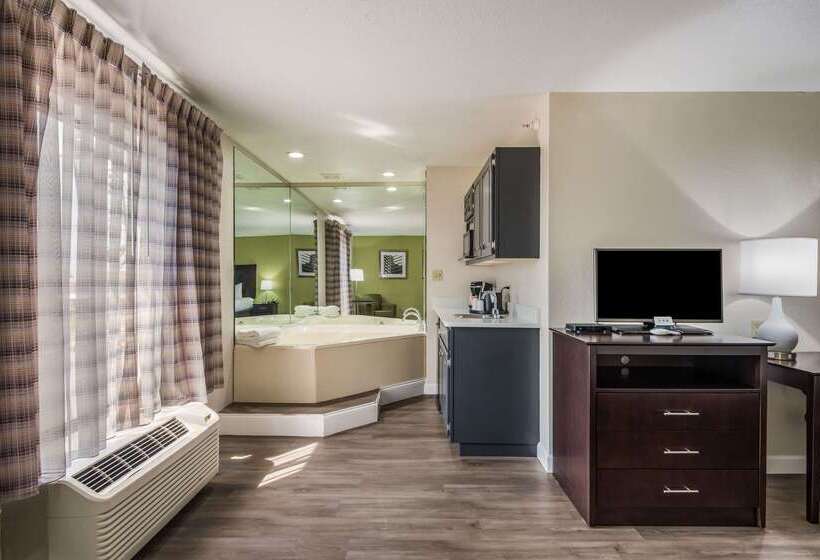 فندق Quality Inn & Suites Quincy  Downtown