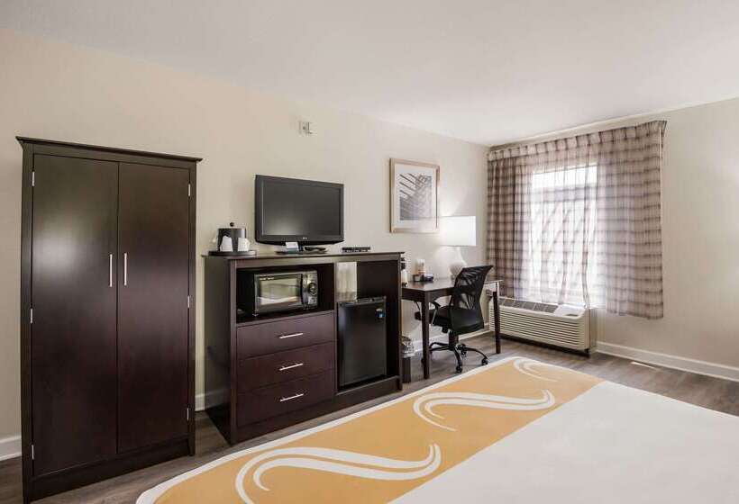فندق Quality Inn & Suites Quincy  Downtown