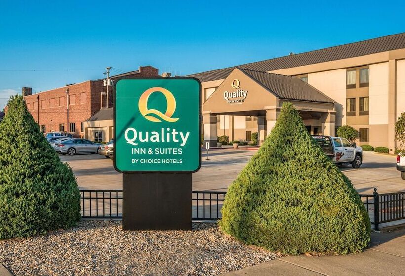 فندق Quality Inn & Suites Quincy  Downtown