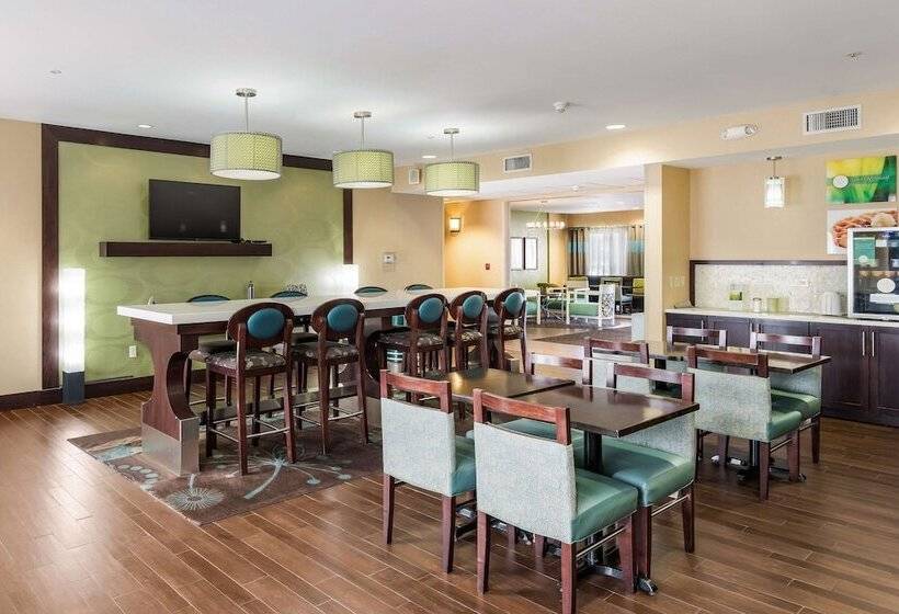 فندق Quality Inn & Suites Quincy  Downtown