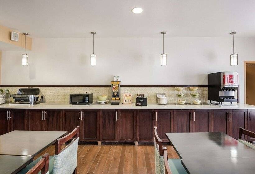 فندق Quality Inn & Suites Quincy  Downtown