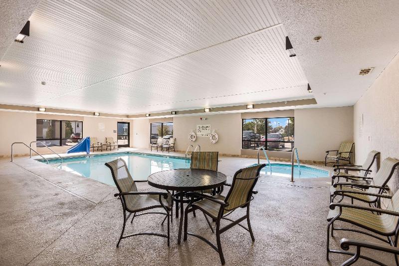 فندق Quality Inn & Suites Quincy  Downtown