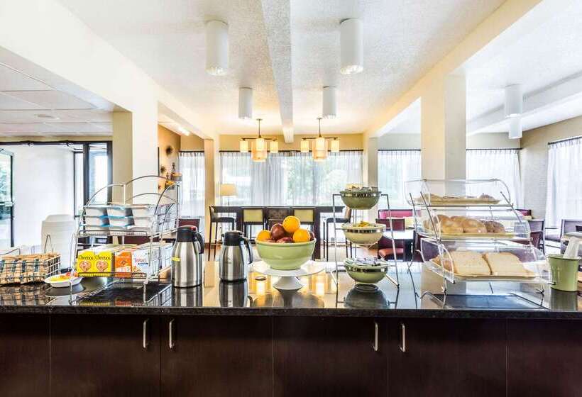 בית מלון כפרי Quality Inn Walterboro