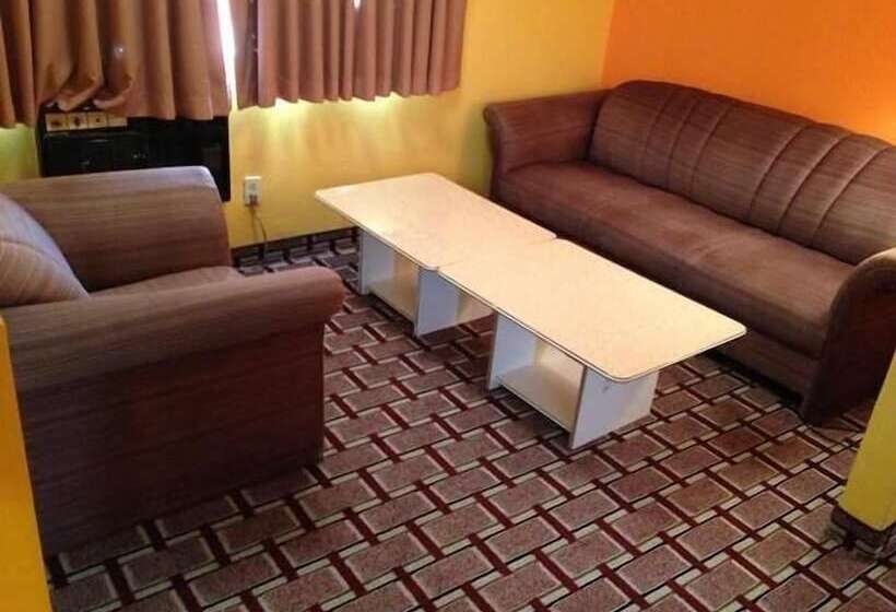 酒店 Red Carpet Inn Niagara Falls