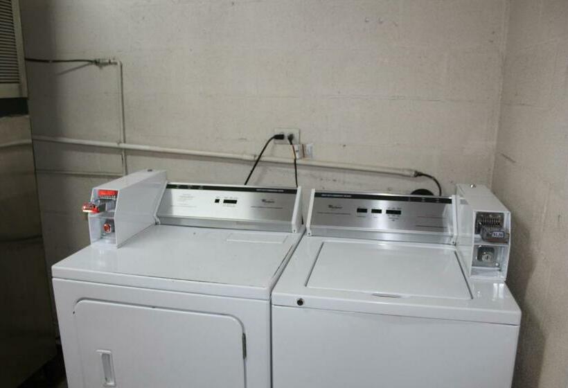 호텔 Scottish Inn  Clanton