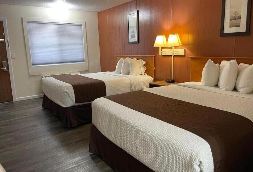 호텔 Sparta Inn